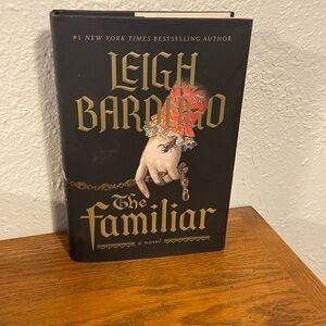 The Familiar
Leigh Bardugo
Adult fantasy